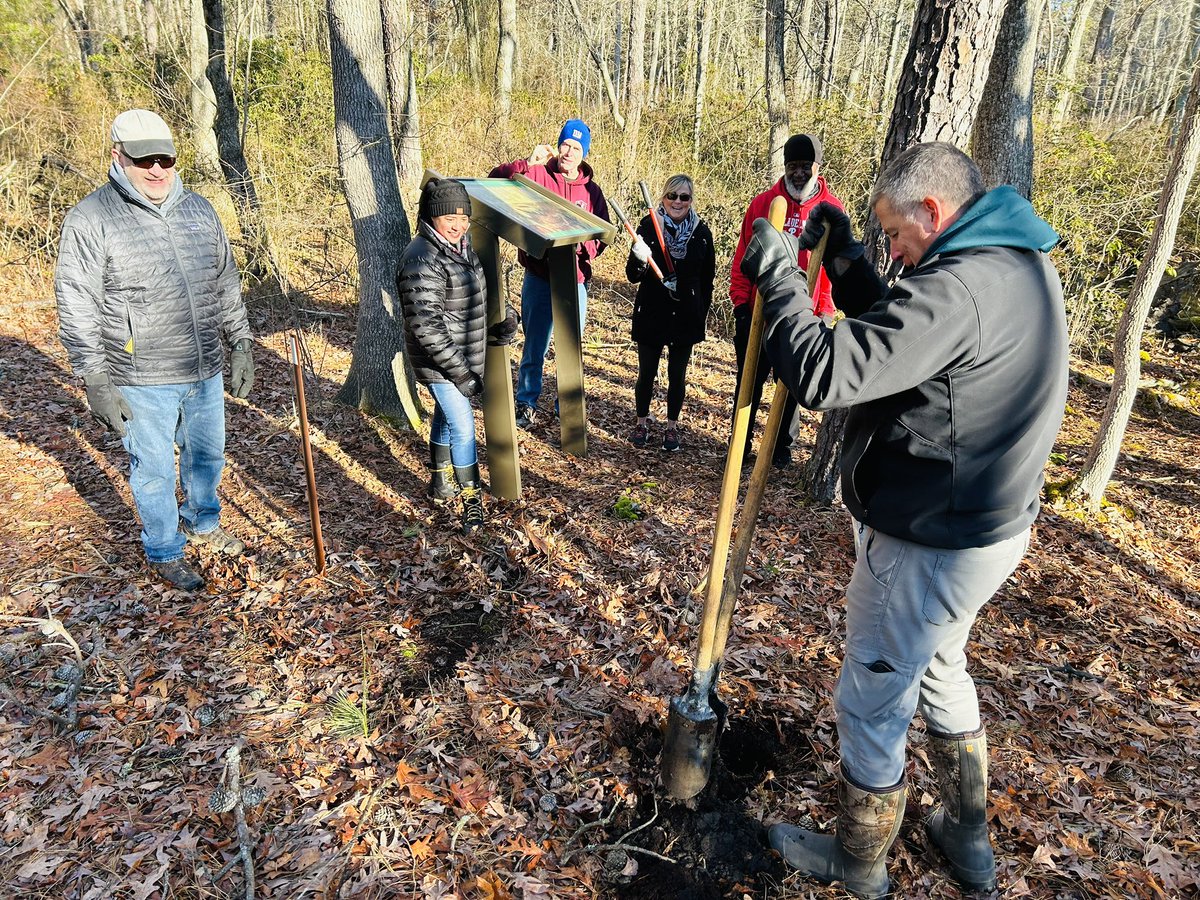 It was a great day to be outside! Our Rotarians continue our partnership with @whartonstateforest at the #WhisperingPinesTrail in Tabernacle, NJ. Today we installed four interpretive signs.  #MVRCServes #ServiceAboveSelf #servetochangelives #getoutside #whartonstateforest