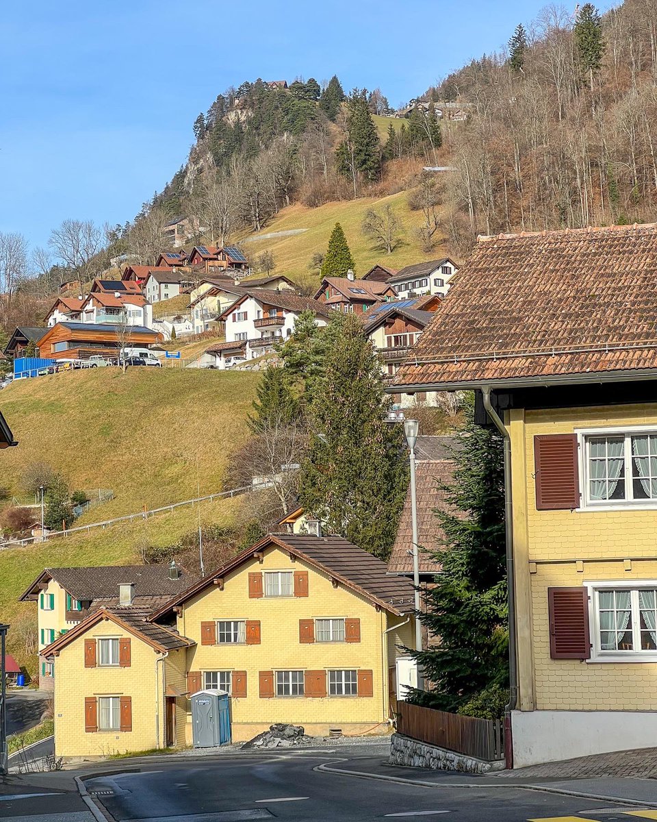 Visité uno de los países más ricos del mundo. Liechtenstein 🇱🇮 . Si vives en República Dominicana 🇩🇴 , puedes ir con visa Schengen. Te cuento todo en el video: Liechtenstein 🤑 mira cuántos cuesta
youtu.be/DaFOo5DjiDs
