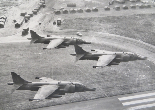 NewarkAirMus's tweet photo. Random again for the #NAM4photoFinish tonight! 
#EveryNAMvisitCounts https://t.co/qSmSPwHxIT