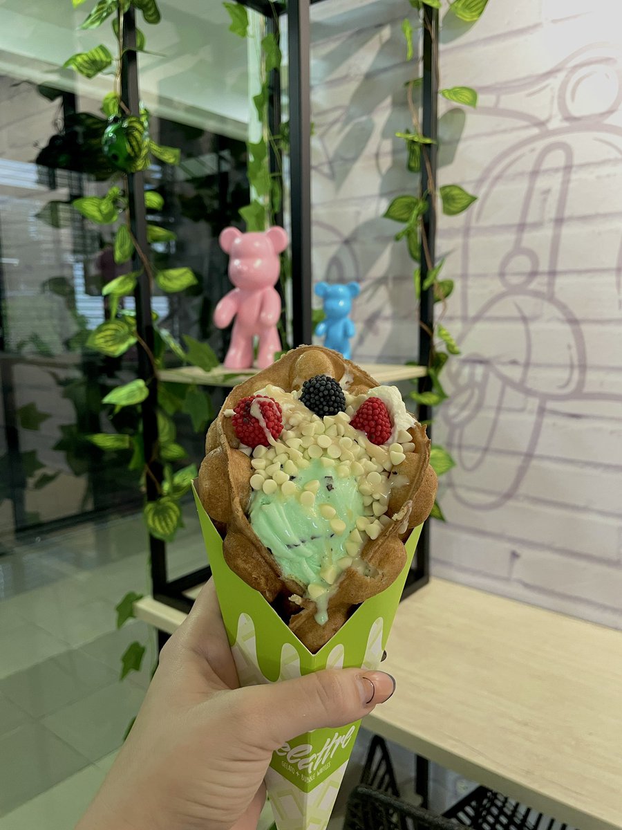 HEYAALE's tweet photo. 🍨🍨🍨
•
•
•
•
•
#fyp #fypシ #parati #heyale  #blogger #style #styleblogger #fashion #instagood #beauty #beautyblogger #tendencia2022 #vibes #makeup #outfitoftheday #outfits  #instagram #fridaythoughts #makeuplook #look #domingo #sundayvibes #sunday ❤︎ https://t.co/Jb7yrf06n5