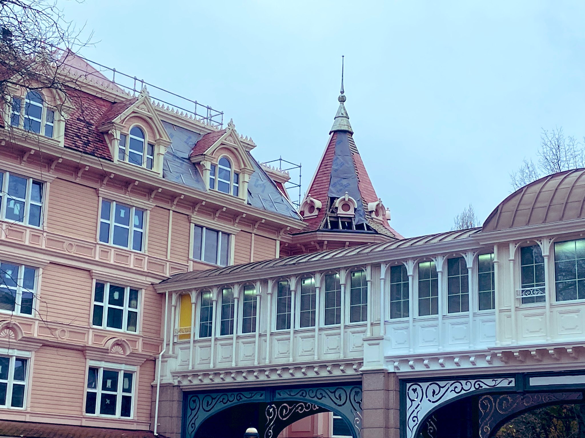 Disneyland Paris Works (DisneylandWorks) / Twitter