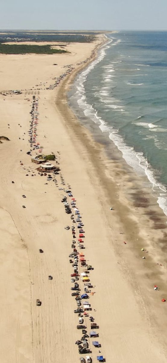 ¿En que momento empezamos a creer que esto era compatible con las playas?. Pinamar lo muestra con orgullo. Sonamos ☹️