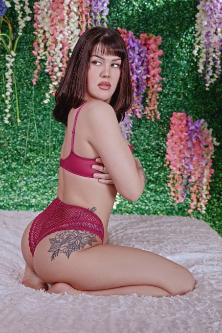 i appreciate all the love y&rsquo;all have given me. thank you for the votes and thank you for all the good