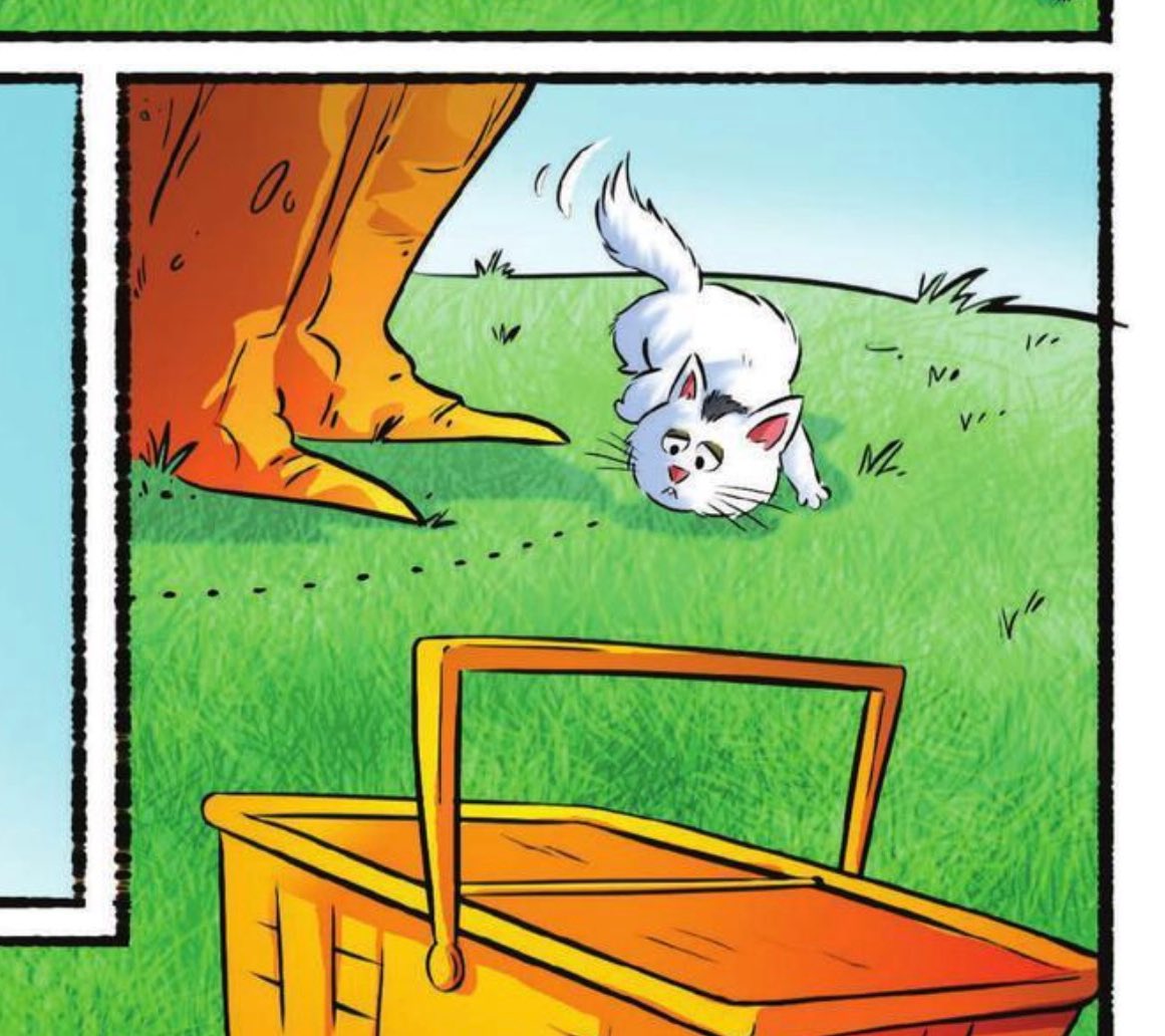 I forgot little Murray sparkles was in the Sunny Day picnic comic and all I can see is 