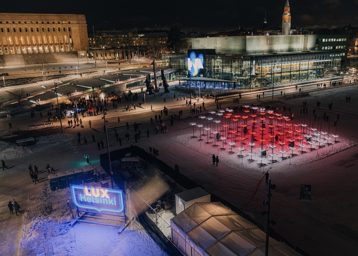Kävitkö tänä vuonna Lux Helsingissä? ✨ Käy vastaamassa kävijäkyselyymme – otamme avosylin kaiken palautteen vastaan. Arvomme kaikkien vastanneiden ja yhteystietonsa jättäneiden kesken ravintolalahjakortteja, ja arvonta suoritetaan viikolla 4. response.questback.com/helsinkiviikon…