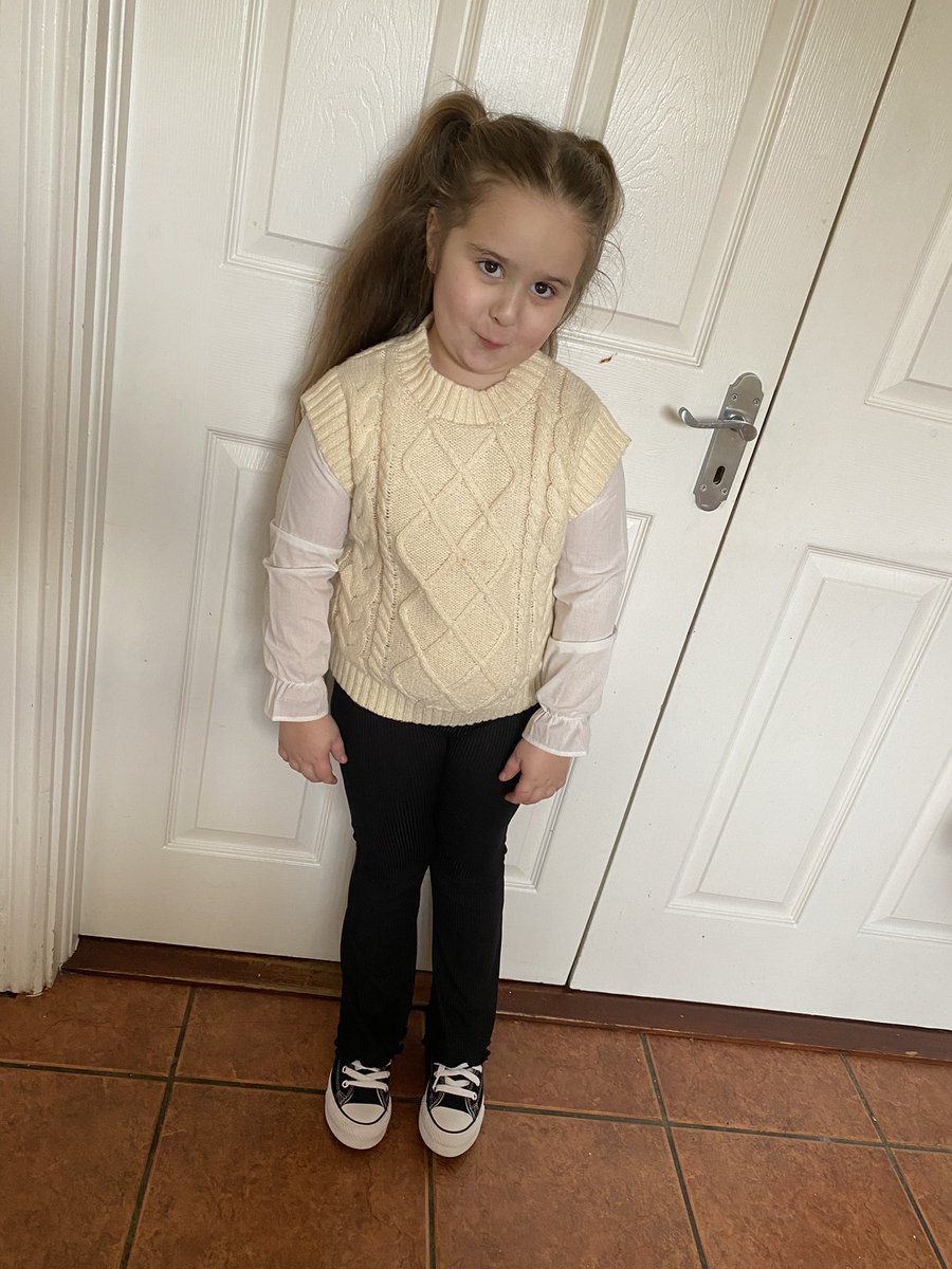 _Katie_P's tweet photo. Our lady is 5 tomoro …. I’m so sad , but watching her grow up is the proudest I’ve ever felt 🥰☺️ https://t.co/Ahn7loQwMx