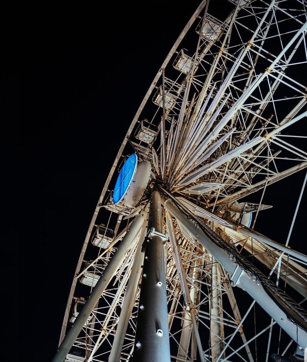 CapeTown's tweet photo. Let's date these: 📸
Early 2020 #capeWheel
Taken by Photographer nicholasjsenn IG
Can't wait for new photos!
#throwback #CapeTown https://t.co/IpXrnZ6fSO