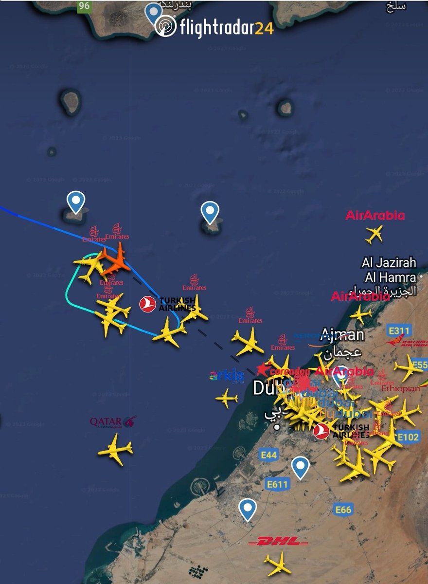 شلة A380s و B777s داخلين holding patterns عاوتاني 🫣🫣