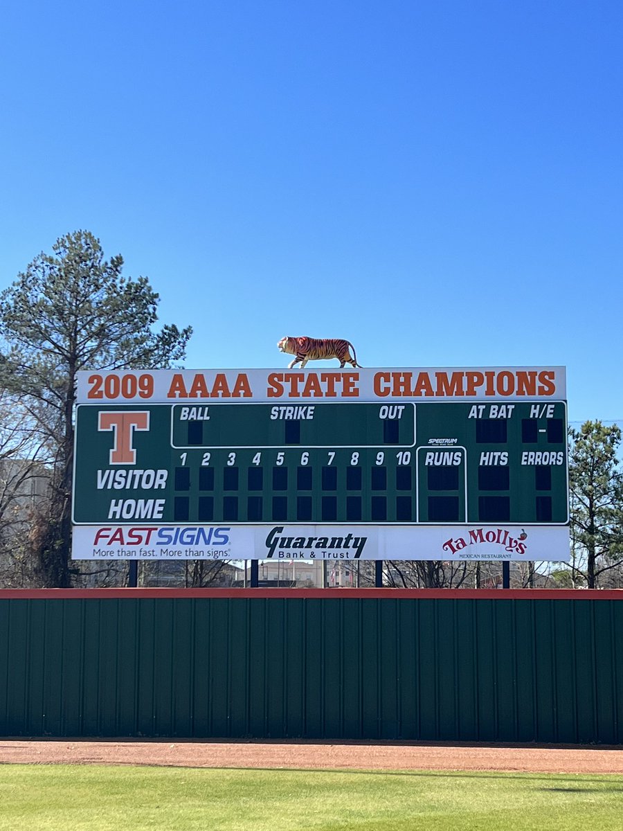 CoachLong73's tweet image. Got to see the new addition to Tiger Field! Pumped for Baseball Season to get here.. @THigh_baseball @TxHS_Baseball @5ATxHSBaseball 

#PTK #BDE #7thYear