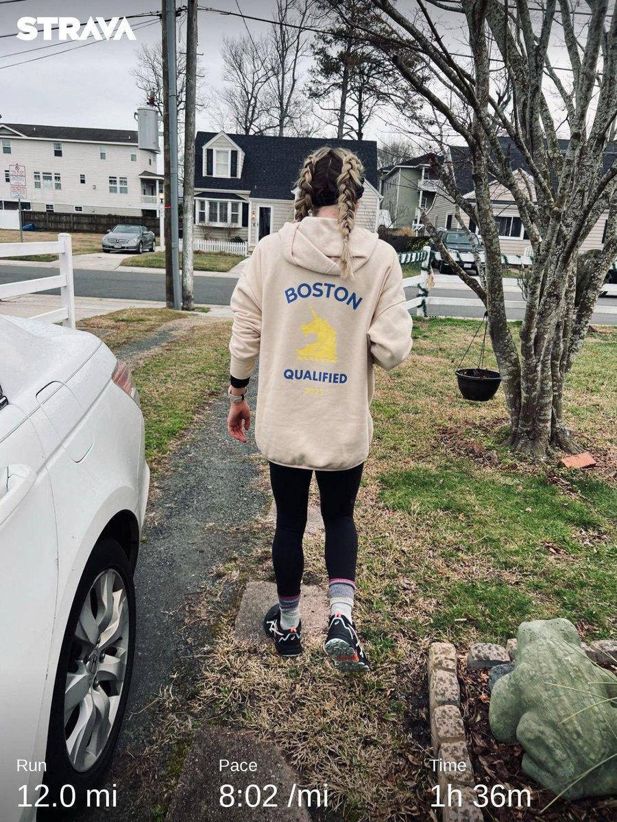 Madison Cooley (@madisoncooley9) on Twitter photo Got on that <a href="/bostonmarathon/">Boston Marathon</a> merch for long run day😎🆒🏃🏼♀️😍
#BostonMarathon #Boston127
strava.app.link/8ECpbcVJqwb Got on that <a href="/bostonmarathon/">Boston Marathon</a> merch for long run day😎🆒🏃🏼♀️😍
#BostonMarathon #Boston127
strava.app.link/8ECpbcVJqwb