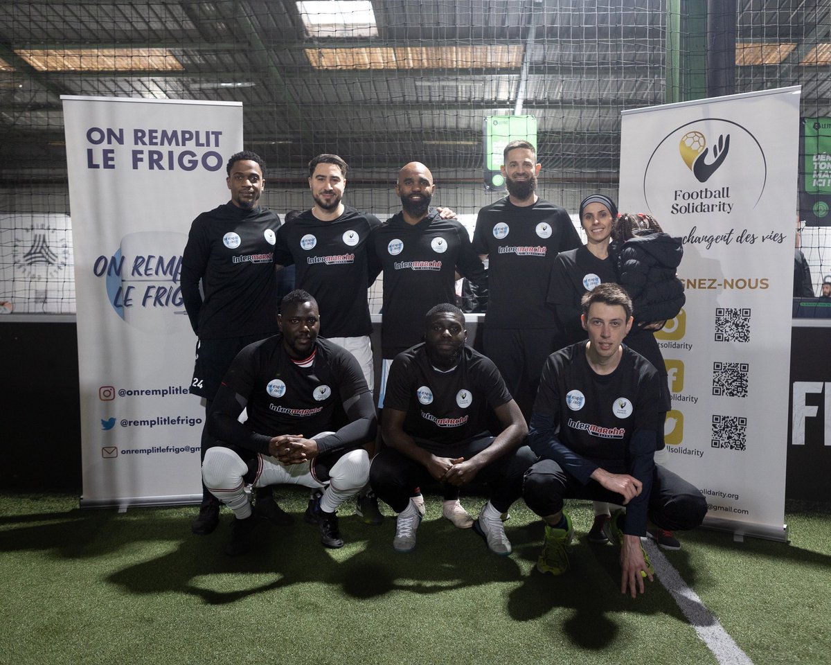 Footsolidarity's tweet photo. Une team incroyable 🔥
Ils n’ont pas hésité à répondre présent pour représenter Football Solidarity 🙏 

MERCI @JessicaHouara @MakondaTripy @sinamapongolle4 @SOELOFFICIAL @jmk @samirdjabali @Bdhben 

📸 @Alexs93190 

Football Solidarity Team 1 https://t.co/mwhJffuv5N