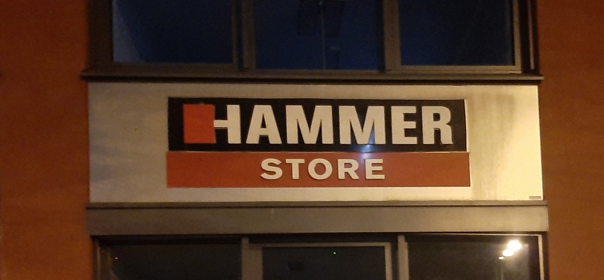 3days2live's tweet photo. @jakob_jarecki .... your kind of place. Apparently they don't screw around and nail it every time https://t.co/av3NU7Up3L