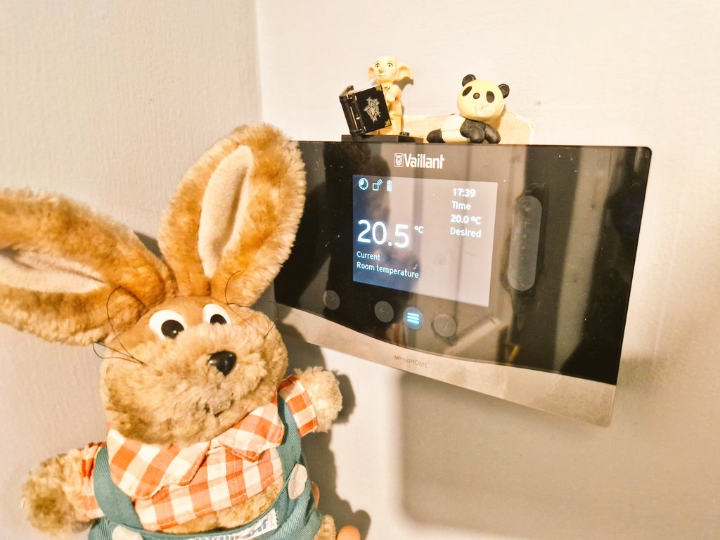 DrBoilers's tweet photo. When #Johann Vaillant's parents had nightmares about the gas bill...
They ran to his room💥🐰💥 #TeamVaillant #Spride
@vaillantuk @spirotechuk https://t.co/neuCupJtIh