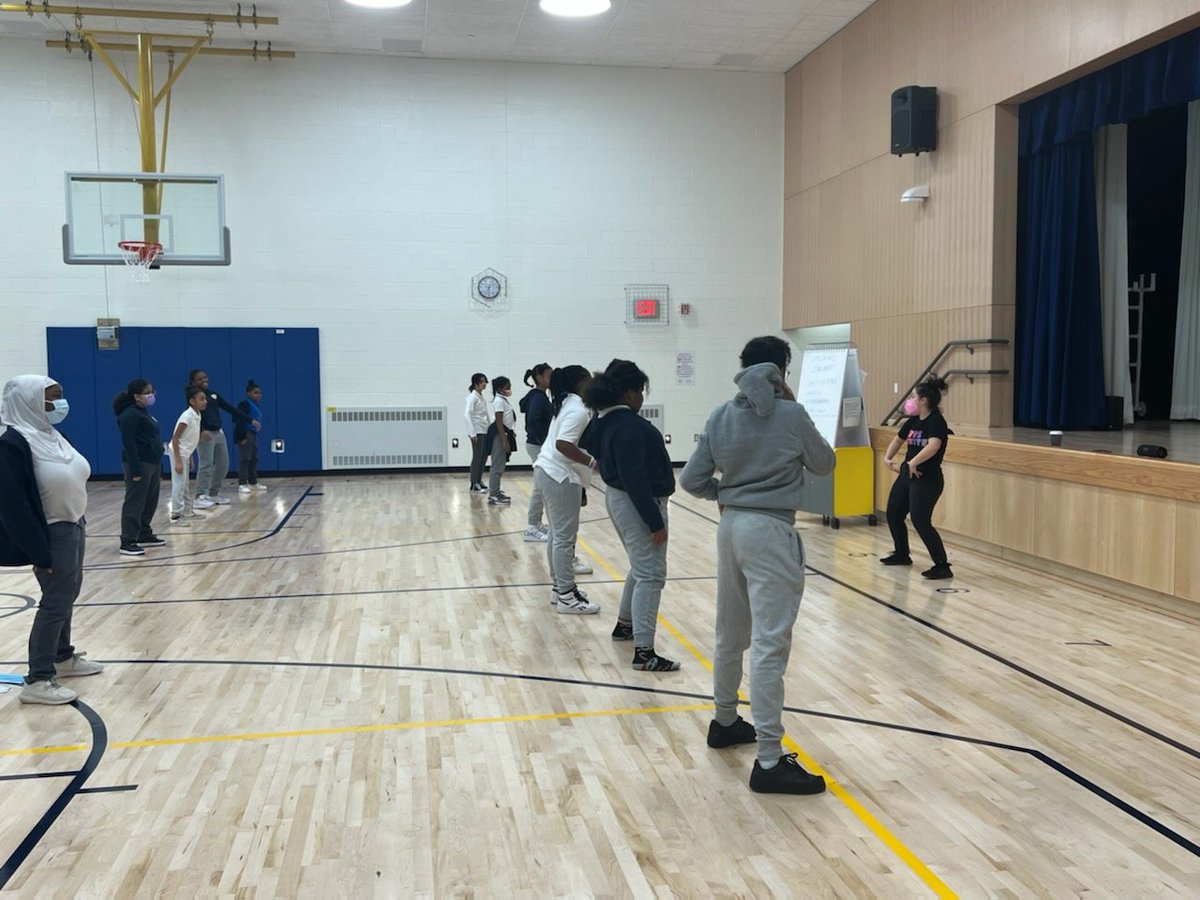 TYWLSofSI's tweet photo. TYWLS is starting off the new year having a blast with Arts Ignite's Latin fusion dance class! The students were trying something new and enjoying it! #leadership #integrity #innovation #impact @DrMarionWilson @CChavezD31 @StudentLeadNet @artsigniteorg https://t.co/XOlq6gYQEN