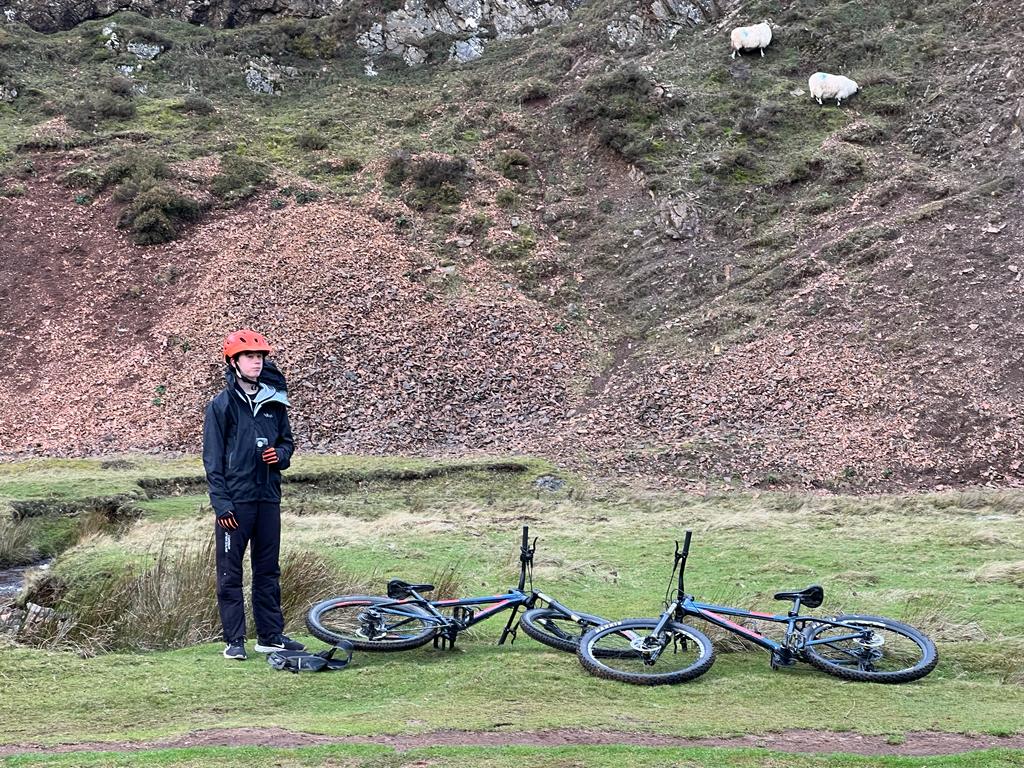FC_Expeditions's tweet photo. #makethemostofyourweekend
The Mountain Bike Assistant Instructors had an epic day in the Pentlands today. Cracking weather, great distance under the wheels and some impressive skills from all of our riders. Well done team, assessments start next session.
@Fettes_College https://t.co/WWvdyiZKWc