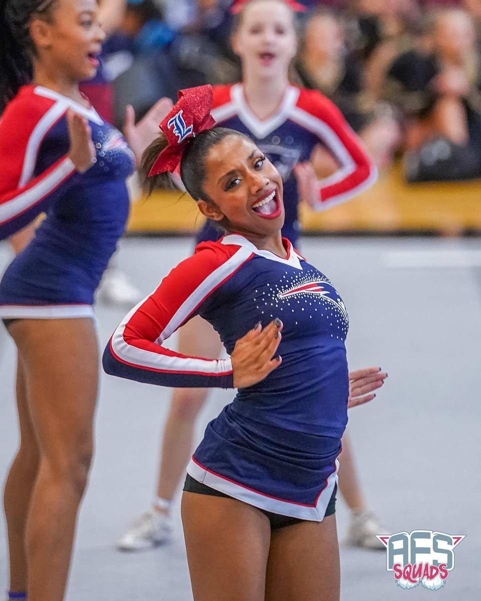 AFSSquads's tweet photo. The Liberty Patriots Cheer squad showed up at the Las Vegas USA Classic! https://t.co/qbbZhXRfgd