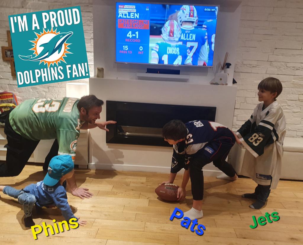 MassueVincent's tweet photo. #lequipeNFL Yéeeeeeees Dolphins au playoffs https://t.co/lFuJrxzW1s