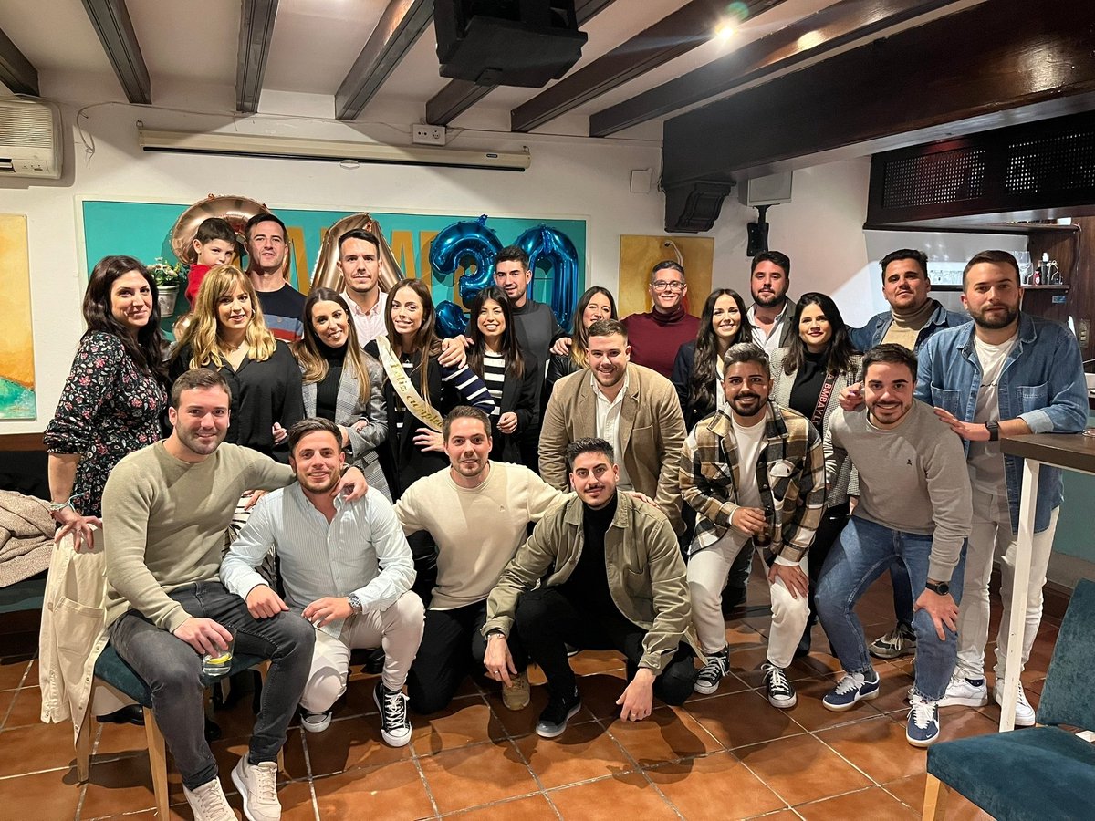 El cumple del bichaco <a href="/ManuBarrilero/">Manu Barrilero</a>