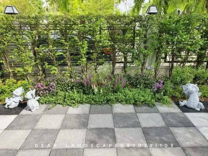 MorganRayna's tweet image. Looking for more #backyard privacy without building a wall? Combine foliage with a fence for a nice #backyard look.  cpix.me/a/161262200