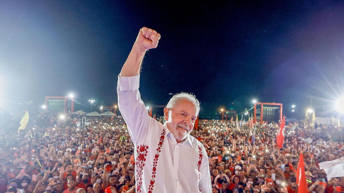 ArielSujarchuk's tweet photo. Repudiamos el intento de golpe de Estado contra el gobierno de @LulaOficial. Una vez más, el pueblo brasileño es víctima de la violencia de una derecha intolerante que cultiva el odio y no acepta los valores republicanos ni las reglas de la democracia. https://t.co/h26pX7ddfu