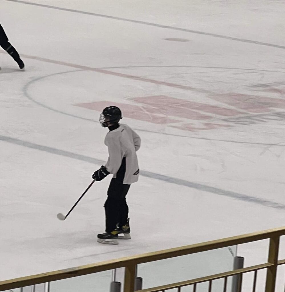 Afternoon practice, another week of training done💥#truetemperhockey #practice #keepgrinding instagr.am/p/CnKy84XN-TC/