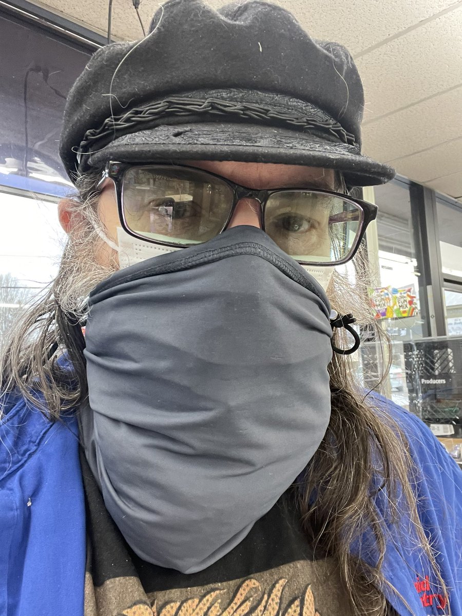 mitdasein's tweet photo. As a dialysis patient, I’m #immunocompromised. After I get a transplant (likely in 3-5 years) I’ll be on anti-rejection drugs — aka immunosuppressants — for the rest of my life. So yeah, this is my face now. #ExtendedPhenotype https://t.co/fIZeky1rl7