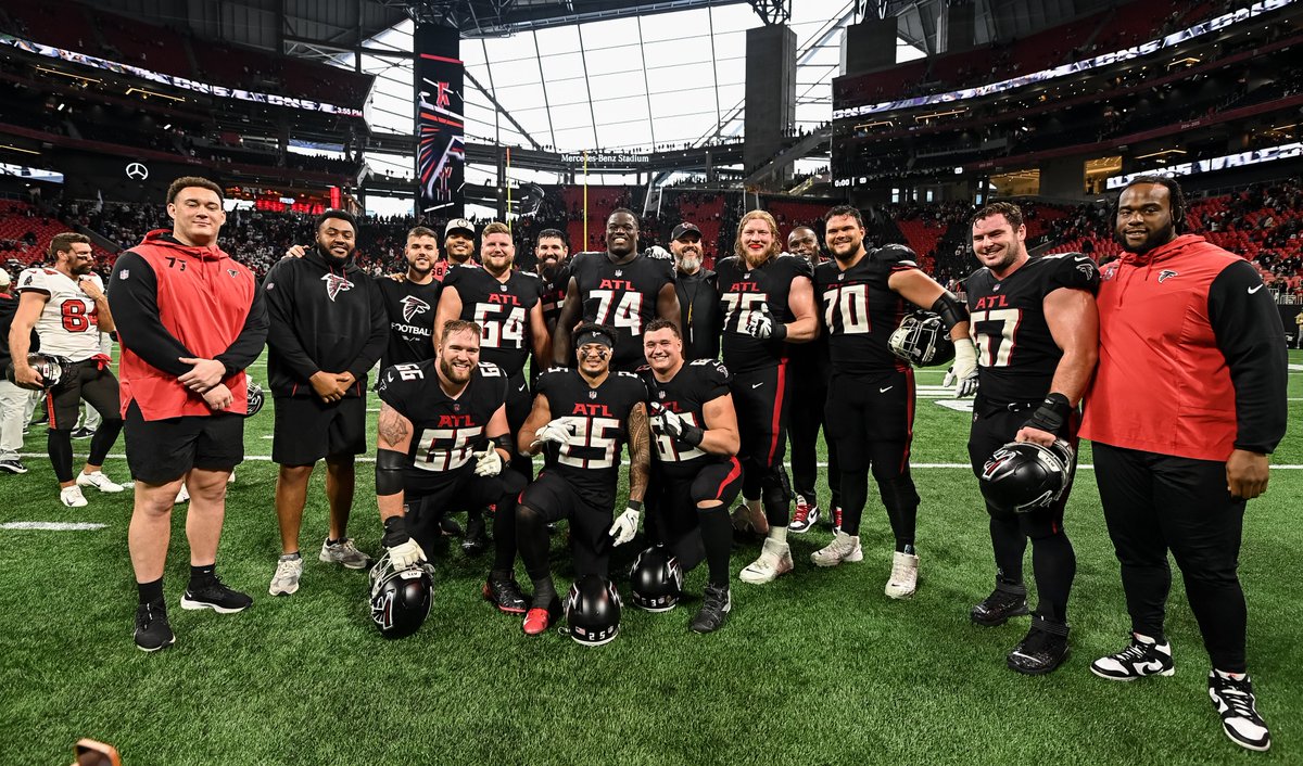 A man and his O-Line
