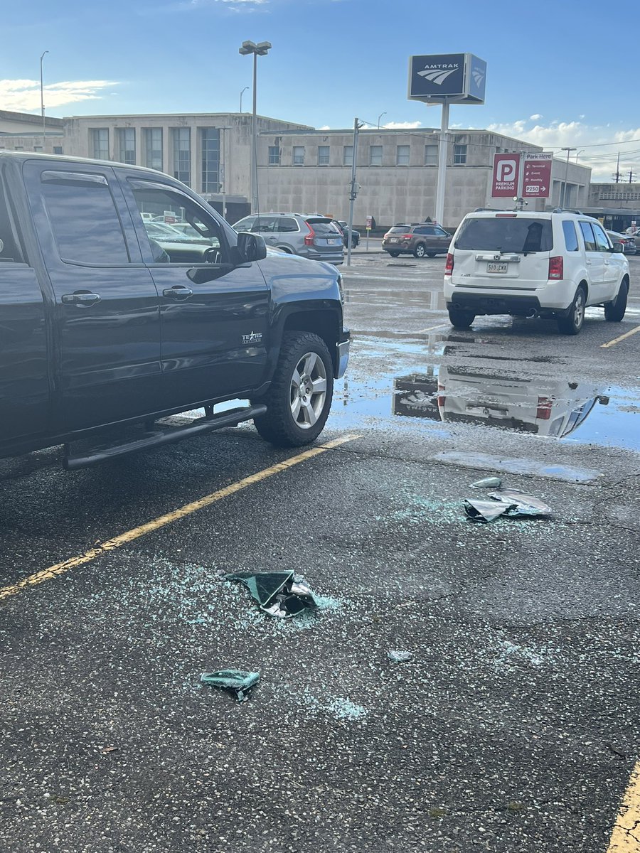 Cassiewdsu's tweet photo. More  cars broken into during the @Saints game today in broad daylight. Looks like they hit mostly trucks. Some people are telling us a gun was stolen from one of the trucks. @wdsu https://t.co/balHVosqEB