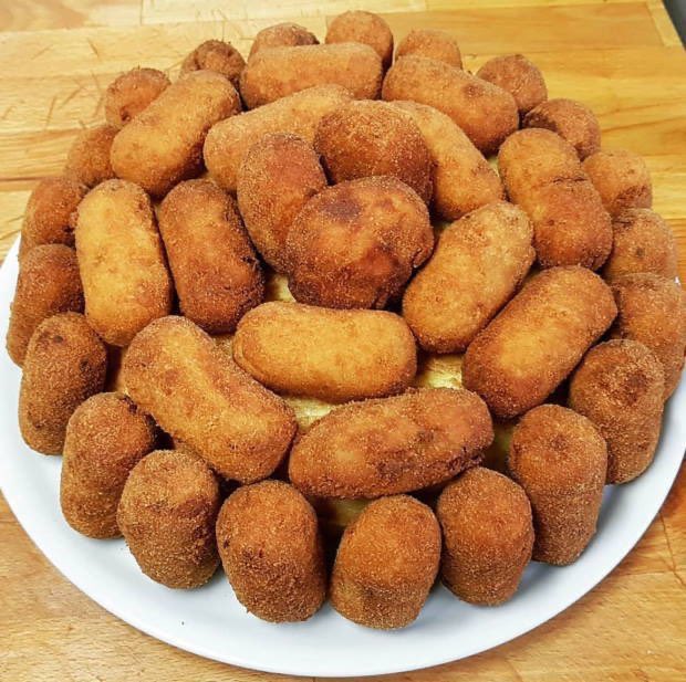 kansaita_'s tweet image. tu tercer @ te debe un plato de estas