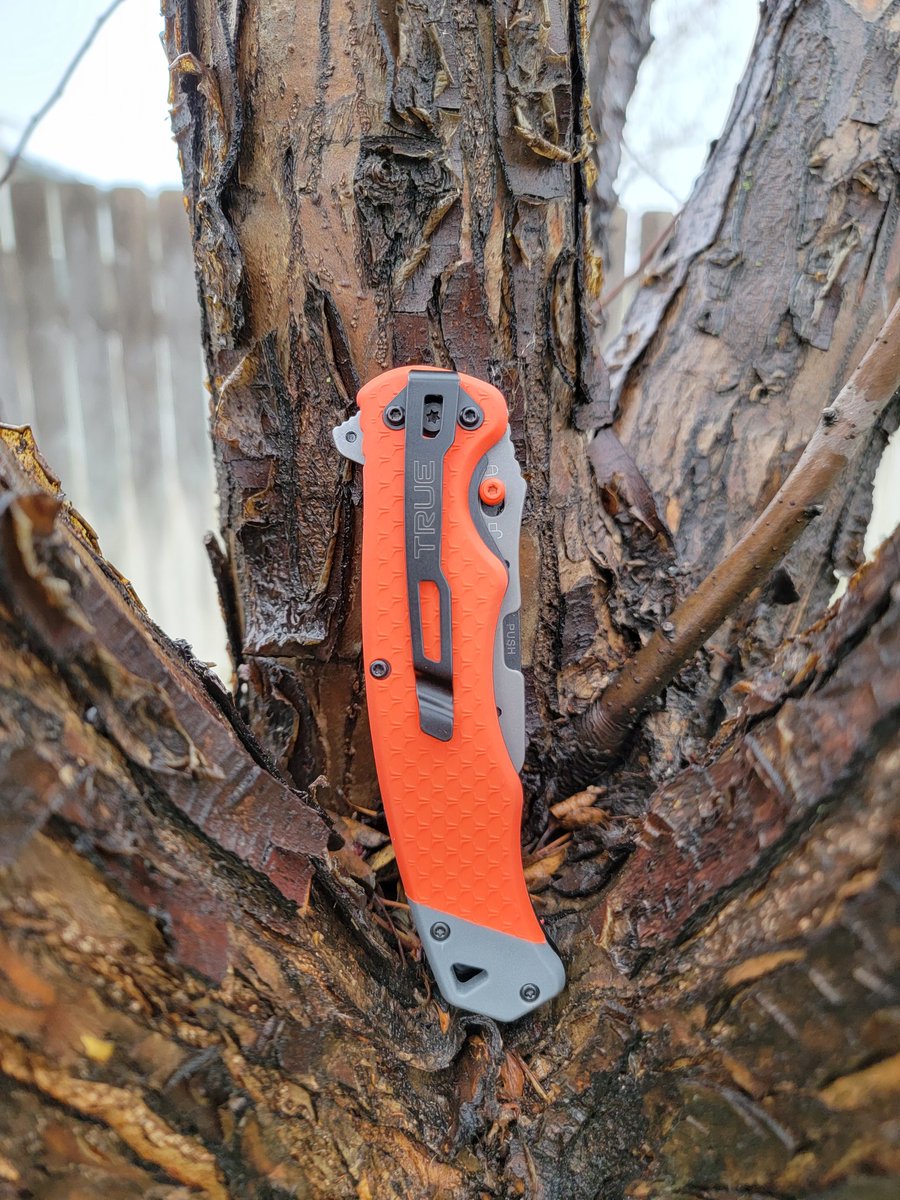 Check out my latest review on the <a href="/TrueBrandsUSA/">TRUE USA</a> Swift Edge 4" Fast Flip replaceable blade knife. This foldable pocket knife is extremely sharp and you'll see how sharp it is in my video youtu.be/ewy8o4JxnhY
#NewVideoAlert #YouTube