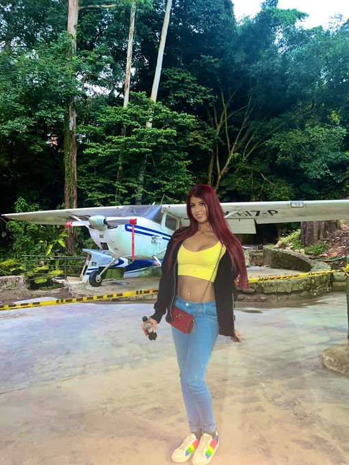 2 pic. At Pablo Escobar’s safe house ?? https://t.co/mAzHojhX56