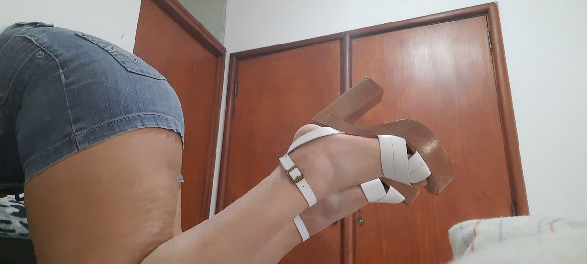 Feet_Xuuley's tweet photo. https://t.co/dCnmBbnSW1