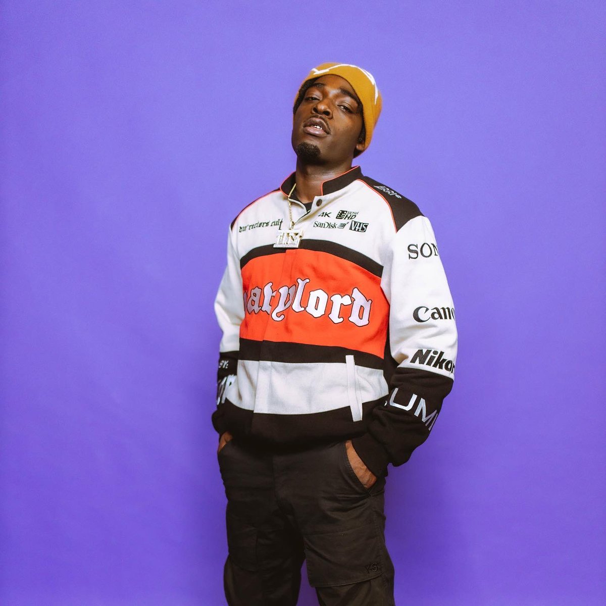 TribeTunde's tweet photo. Go bump my music and help me get my momma out the hood 

https://t.co/7eXOkGioH3 https://t.co/HnFn8zZ6MQ