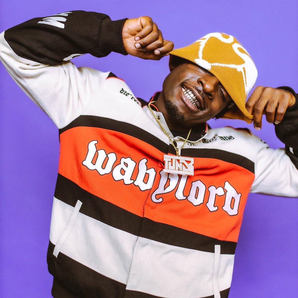 TribeTunde's tweet photo. Go bump my music and help me get my momma out the hood 

https://t.co/7eXOkGioH3 https://t.co/HnFn8zZ6MQ
