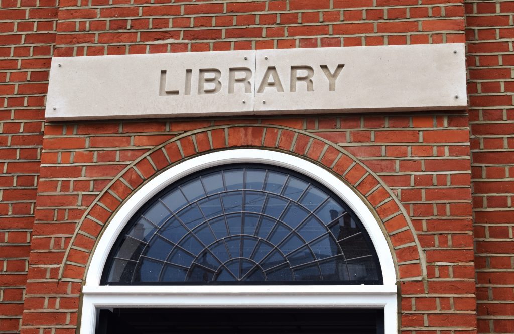 Harlesden &amp; Kensal Green Ward Councillors' Surgery.
11am-12pm Sat 7 Jan in the library.
Problem? Perhaps your local councillor can help. Also, info about how to access council help with rising costs of living. 
<a href="/JumboChan/">Jumbo Chan</a> <a href="/mattkelcher/">Cllr Matt Kelcher</a> <a href="/MiliKPatel/">Mili Patel</a> <a href="/KensalGreenRA/">Kensal Green Residents Association</a>