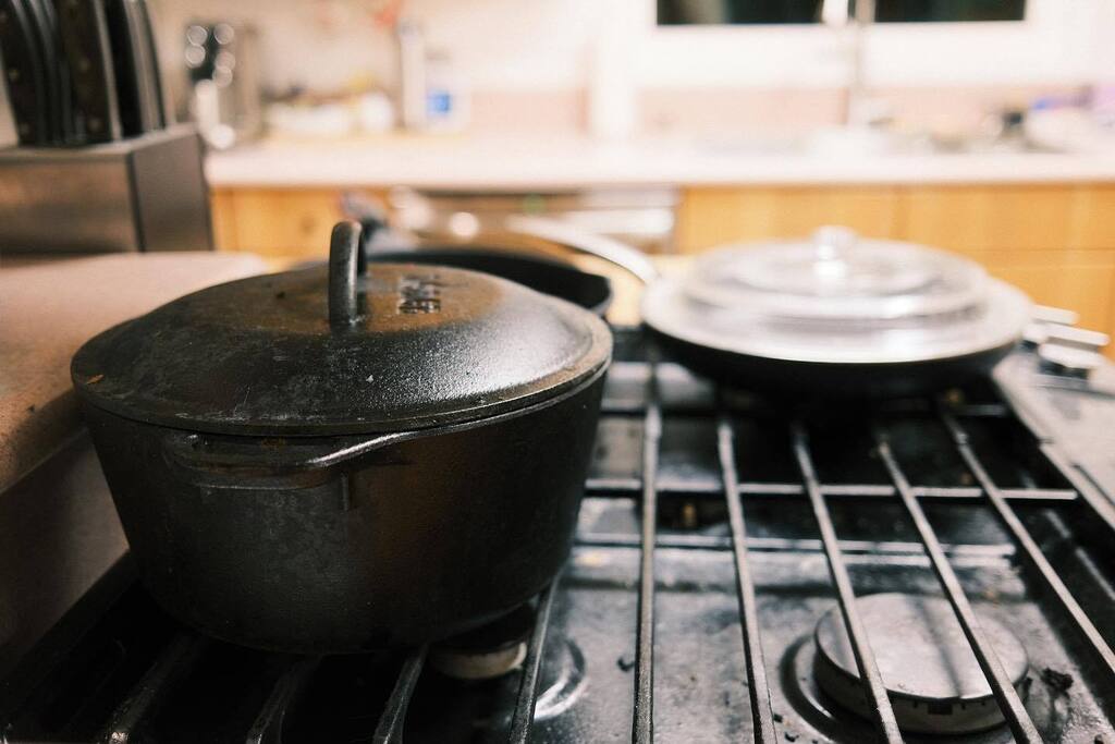 6/365 • 2023
—
#photooftheday #fujifilm #fujifilm_xseries #fujix100v #fujifilmx100v #yearofselfcare #365_today #castiron #cookingwithcastiron #wellusedkitchen #cookingwithfire #gasstove #kitchen #kitchenisland #kitchensofinstagram instagr.am/p/CnF7VbLvKnQ/