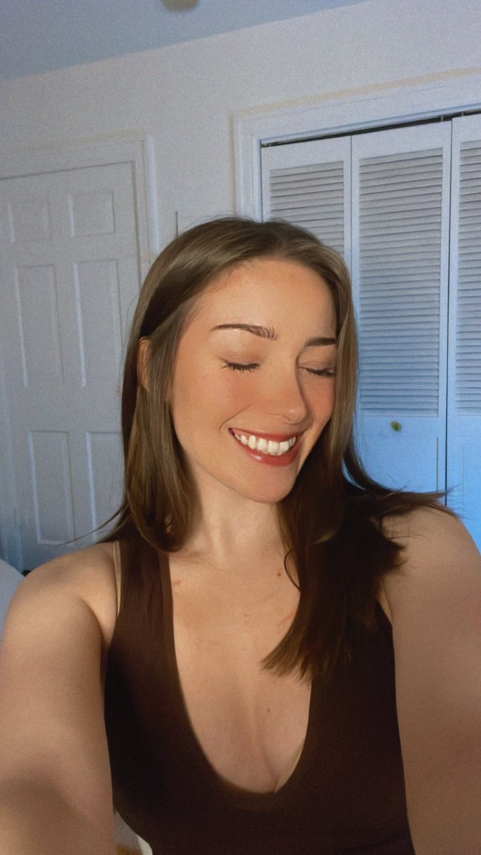 klaire on Twitter: "ITS THAT TIME!!!! IM LIVE http://twitch.tv/klairelise"