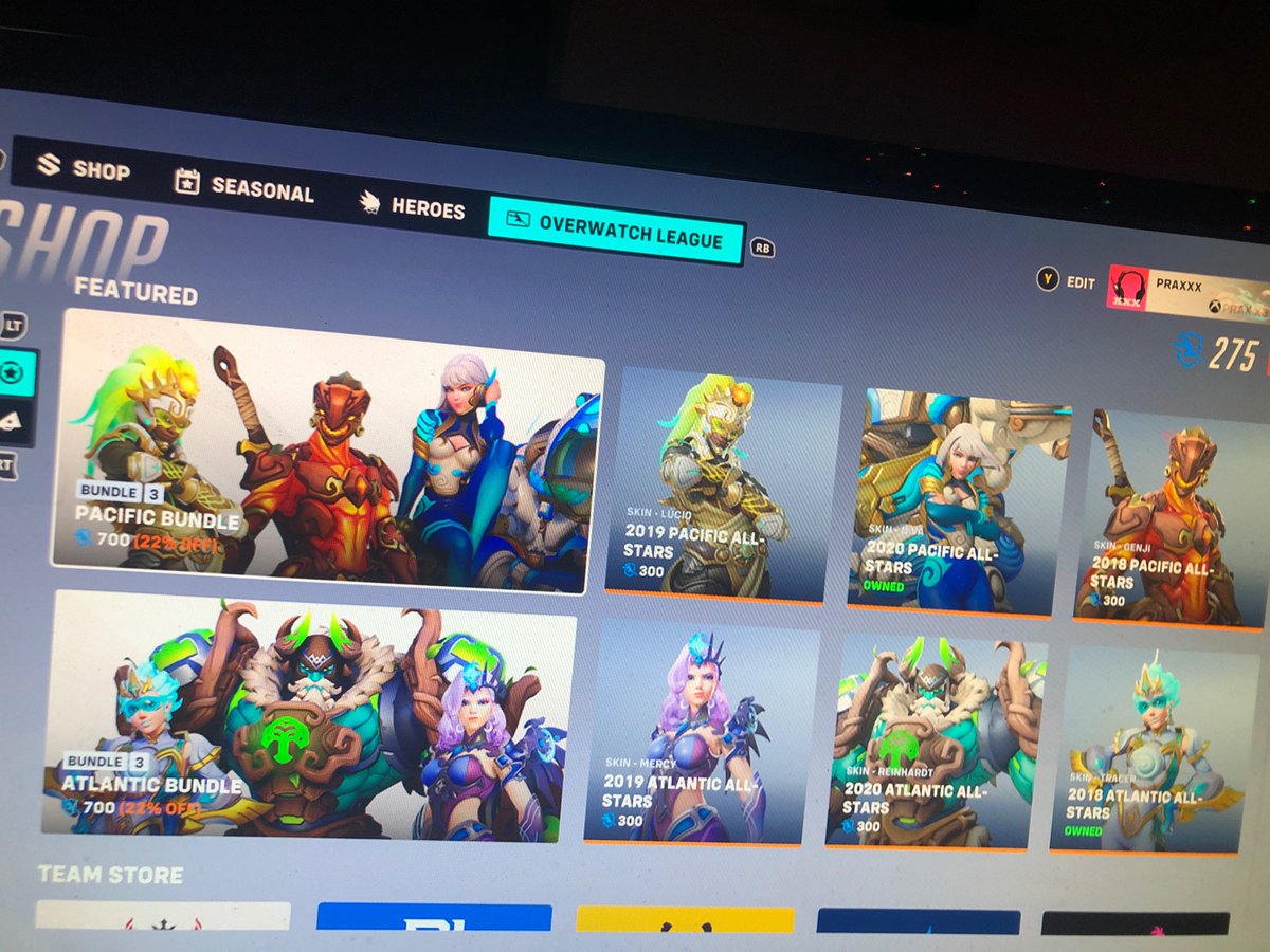PraxamaTV's tweet photo. @PlayOverwatch is literally a bunch of sellouts. These skins shouldn't have come back tf #OW2 https://t.co/VPqraYxYNU
