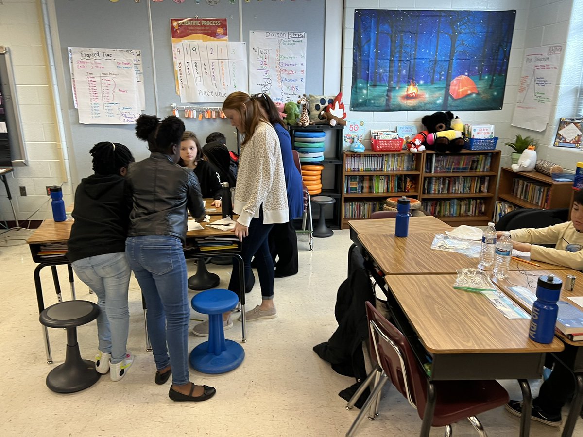 LauraEGazda's tweet photo. Learning from each other is so fun!  Thank you @jarcelynn @kgudinas and fabulous @MullenShamrocks for joining us on Science walkthroughs today! @EllisSoars https://t.co/ajQ6t2MOI1