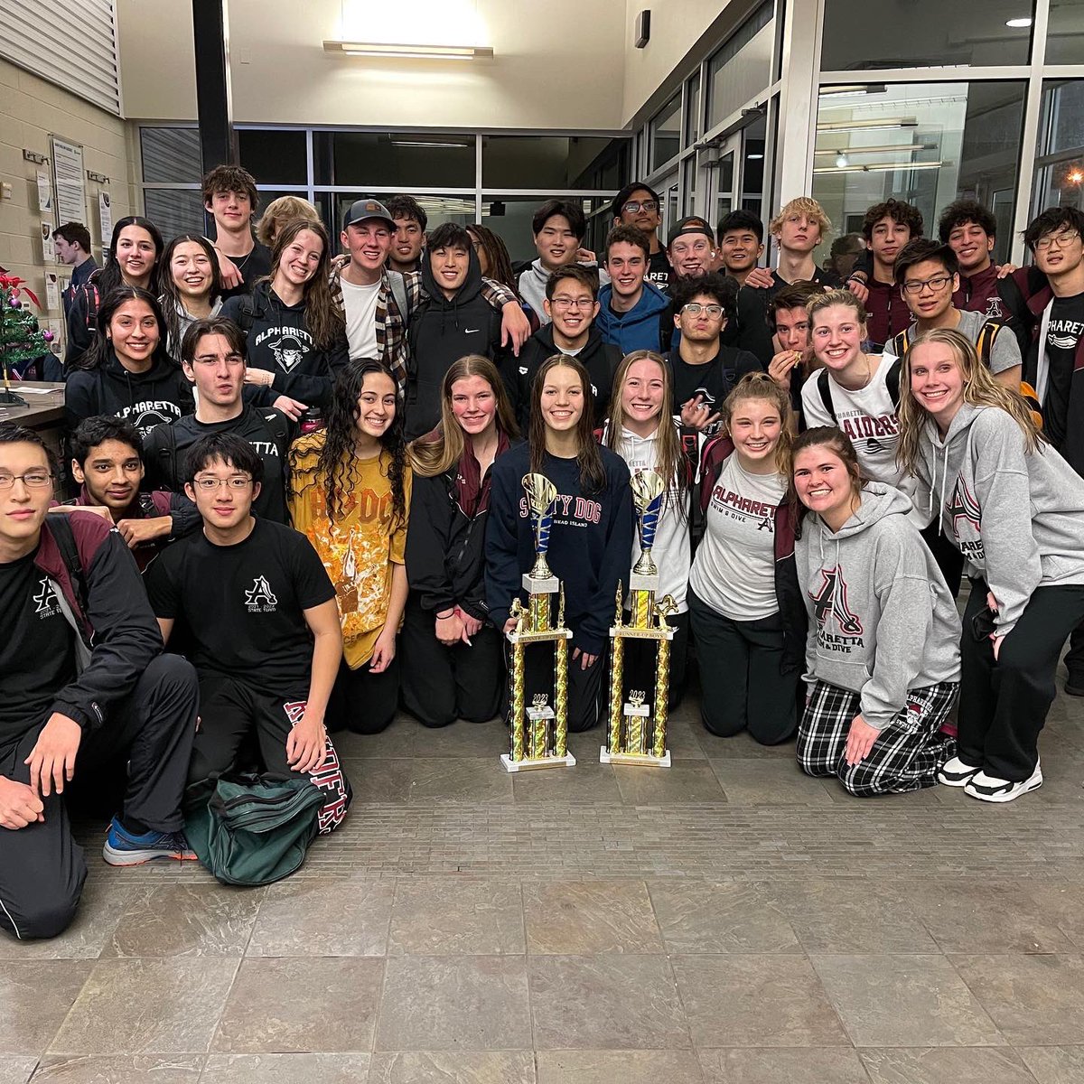 RaiderSwimDive's tweet photo. Congratulations to our AHS swimmers and divers for a 2nd place finish at the Fulton County Championship meet! @AHSPrincipalK https://t.co/UFN18c6l3n