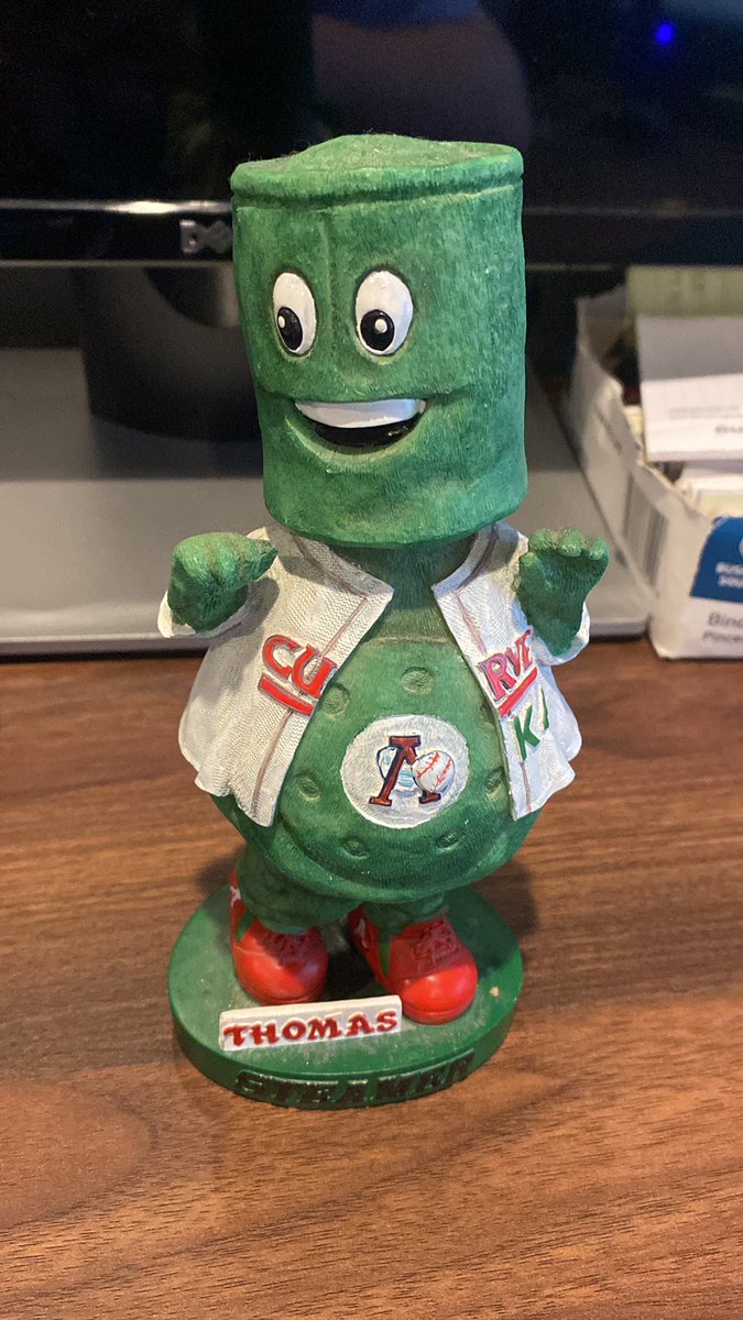 el_seemone's tweet photo. @AltoonaCurve @Azeles06 @SNICKERS 25 years of Altoona Curve history can’t be told without Steamer #DoTheRigntThing https://t.co/Kmmbtn8JTt