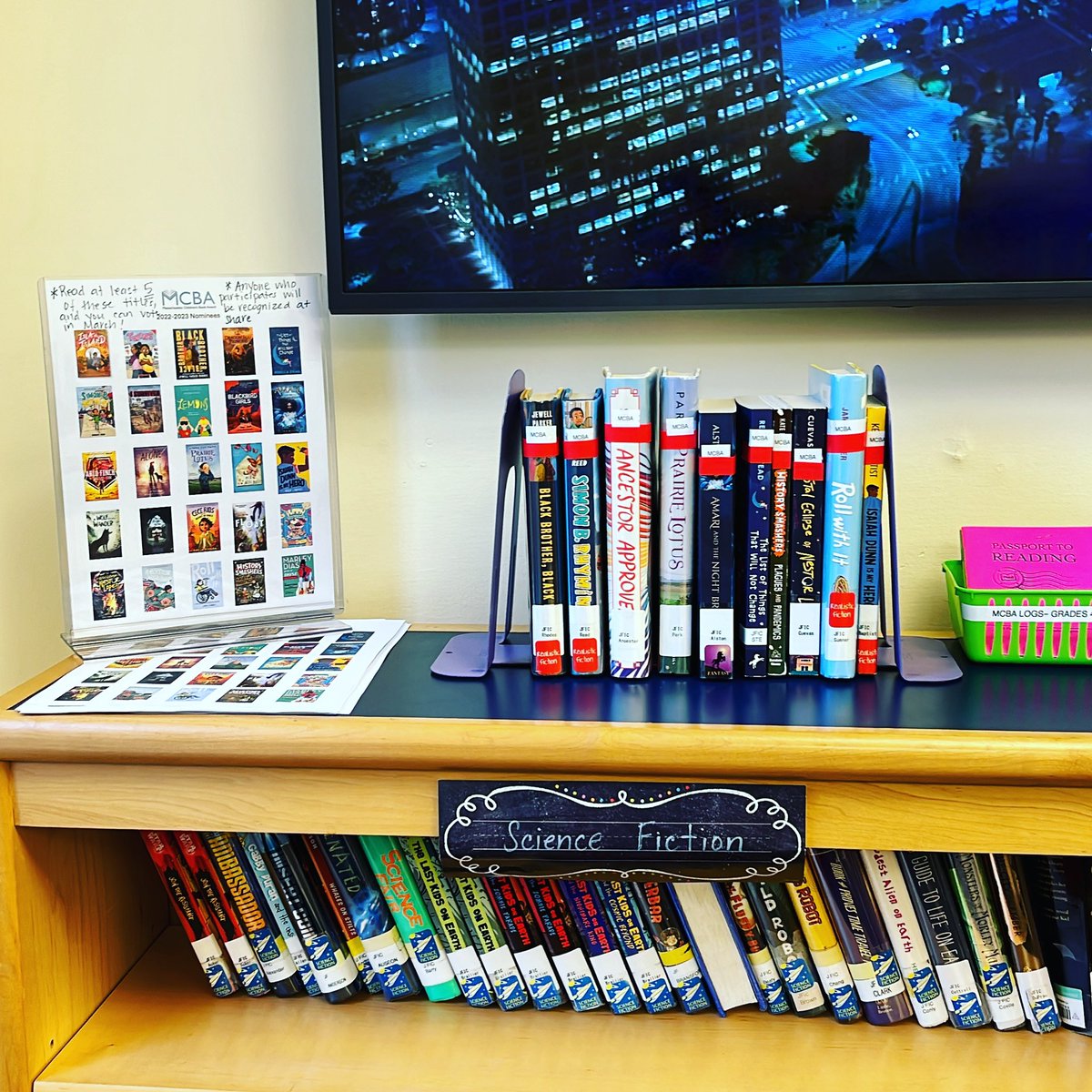 msgolas's tweet photo. @brimmerandmay Lower School is ready for @mcbareading 2022-23! #mcba https://t.co/pyOzETNXx1