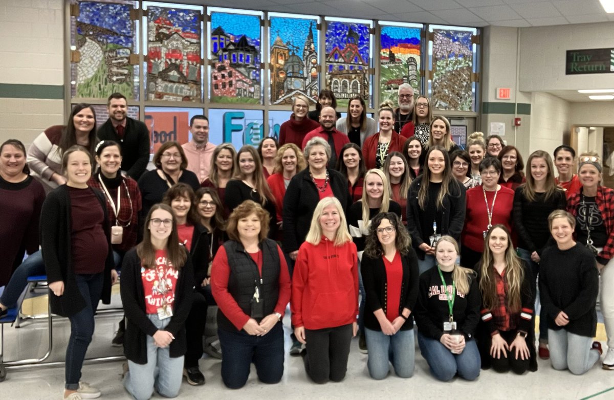 Donegal School District stands with SDOL. #redandblack #SDOL ❤️🖤