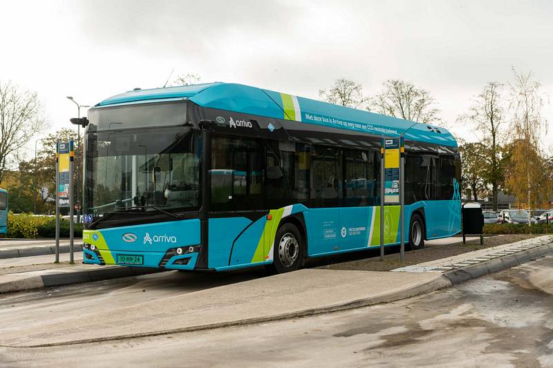 OVnieuwsINFO's tweet photo. Eerste waterstofbus Arriva gaat komende maand in de Achterhoek rijden - https://t.co/81IIcImJ8J
Tags: #Arriva #Waterstofbus #H2Bus #Doetinchem #Achterhoek #Gelderland #Busleven #OVnieuws https://t.co/Wugw3exxQK