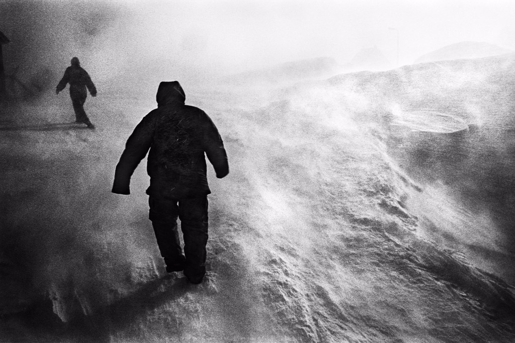 con_cierges's tweet photo. Zofia Chomętowska, Zakopane, 1936-1939 &amp; Jacob Aue Sobol, Tiniteqilaaq (Greenland), 2002. https://t.co/UV1McyoscO