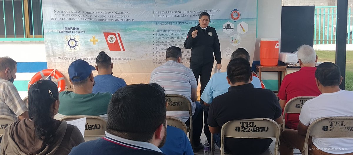 MarysolEsparza's tweet photo. #Entérate Durante la primera Reunión de trabajo colaborativo junto a la #SCPP en #Matamoros compartimos junto a los pescadores ribereños la importancia sobre el equipo y las medidas necesarias para mantener la seguridad marítima en el Puerto. 👩‍✈️🛟🎣 https://t.co/D4MRMAI0pQ
