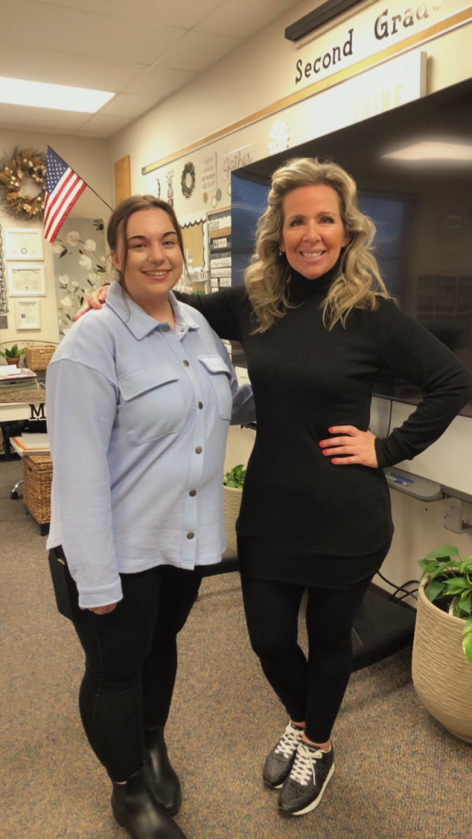 ChristineKoltas's tweet photo. Welcome to Second Grade Ms. Florom! Rose Hill is happy to have you! @OmahaPubSchool @ops_rosehill 
#studentteachersarethefuture https://t.co/kVVdqQshVv