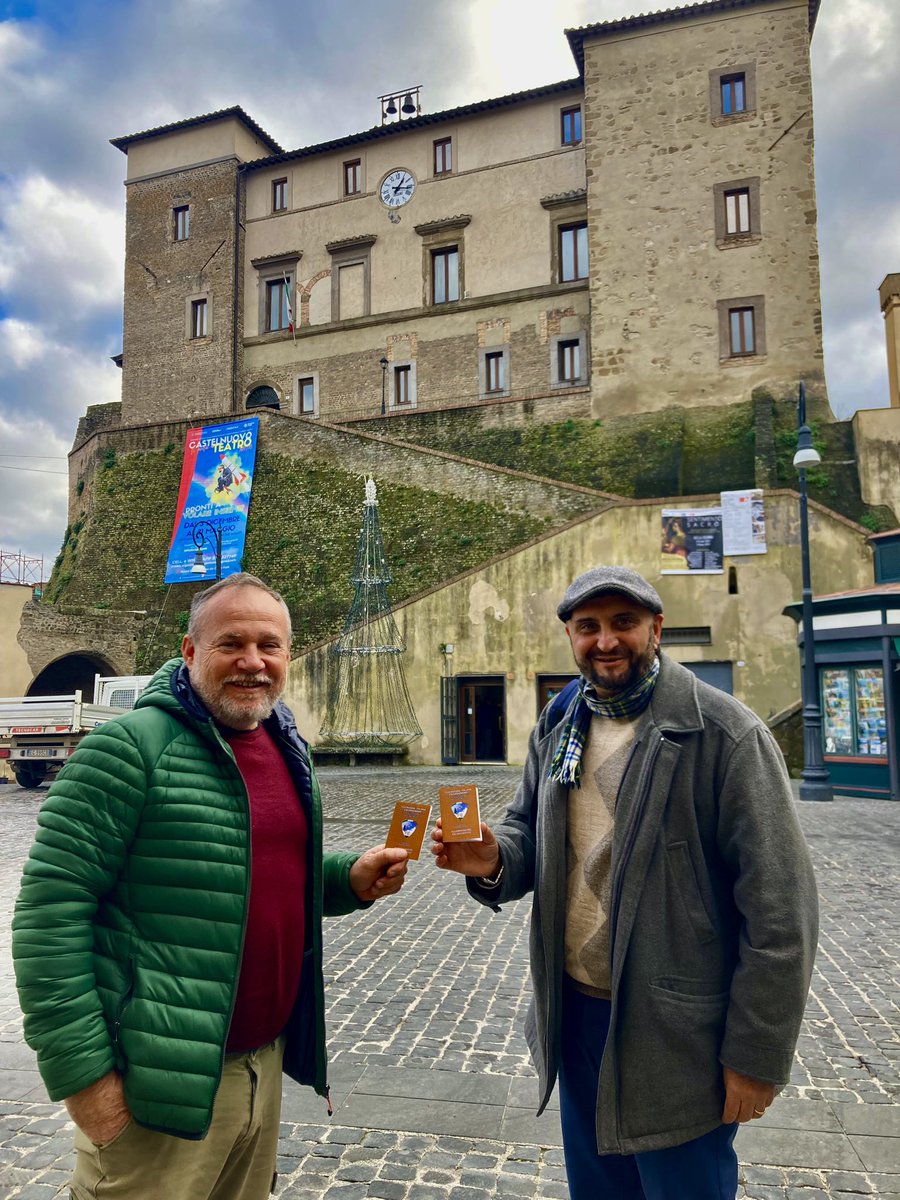 marpetre's tweet photo. Consegnati i tesserini della Federazione Italiana Escursionismo ai nuovi AE, ad Isola Farnese, Castelnuovo di Porto e Morlupo. Non solo un riconoscimento, ma una risorsa importante per valorizzare il nostro territorio. Buon lavoro a tutti per un anno di riscoperte e di escursioni https://t.co/DYy04bHlob