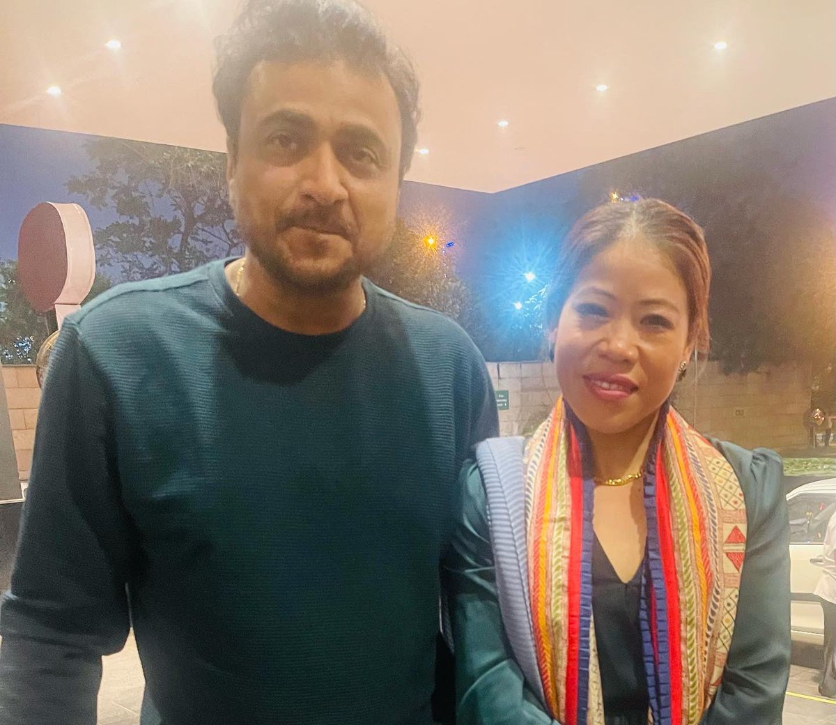 akhilrajendra's tweet photo. Truly blessed and proud to have worked with my sister and the daughter of my nation… the pride of India.. Padam Shri, Padam Bhushan and Padam Vibhushan  Mary Kom @MangteC 

#AkhilRajendra
#LeavePositiveFootPrints https://t.co/ZIoj3VH9Dw