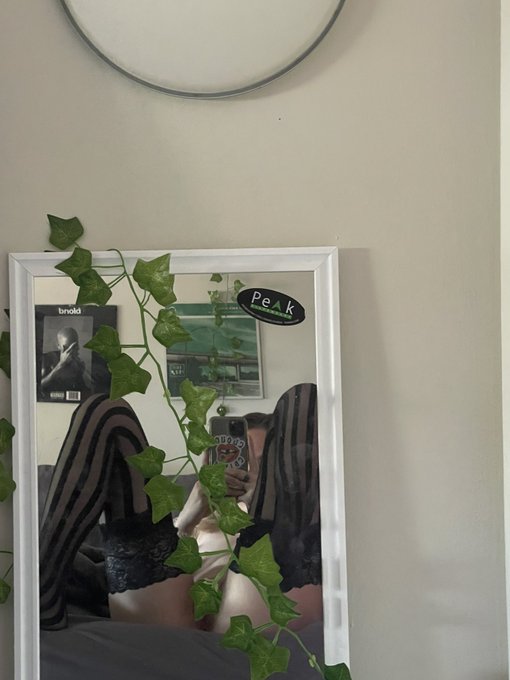 subscribe to see what&rsquo;s behind the leaf🥵😮&zwj;💨🥰 https://t.co/eBE5F8th0R https://t.co/eBewvWYkNc<a href="/tag/ad"class="tags"><span>#ad</span></a>